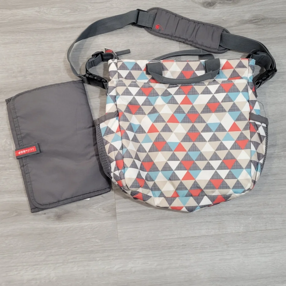 Skip hop diaper bag. Nwot